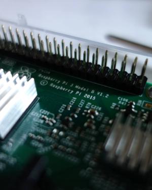 Raspberry Pi 4B - mały, ale wariat